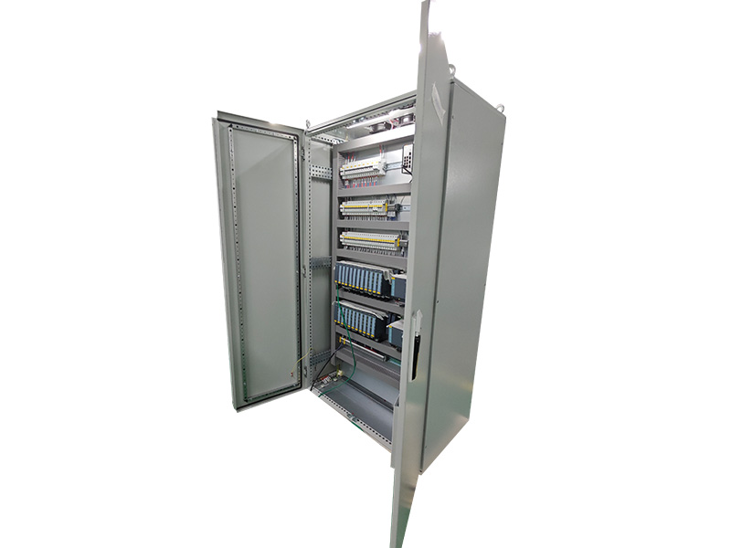 Gabinete de distribuição de energia independente de gabinetes elétricos