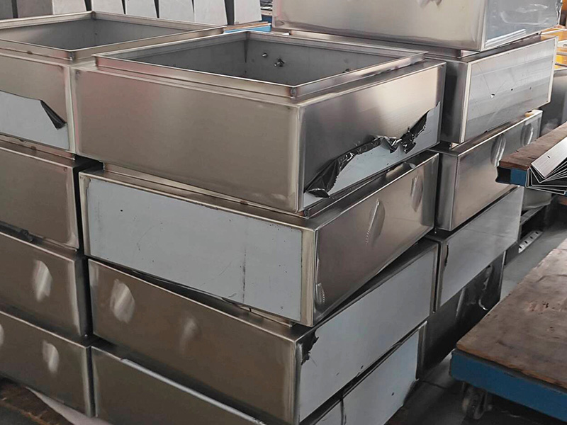 Gabinetes de chapa metálica personalizados - Serviços de fabricação de metal de precisão