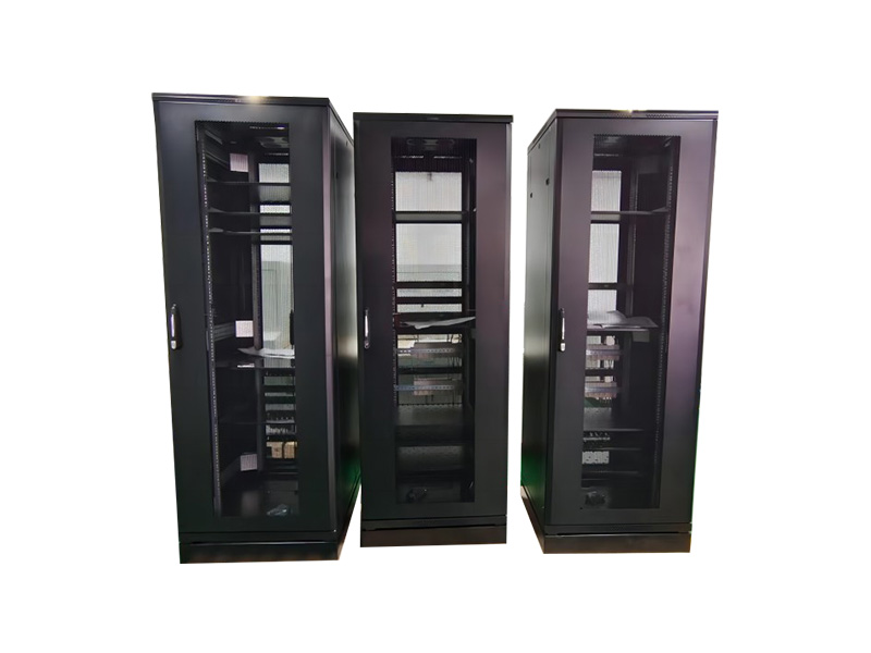 Gabinetes de TI - Gabinete de rede para data center