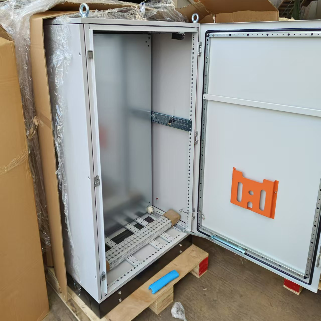 O que você deve procurar ao escolher um gabinete de rack de servidor?